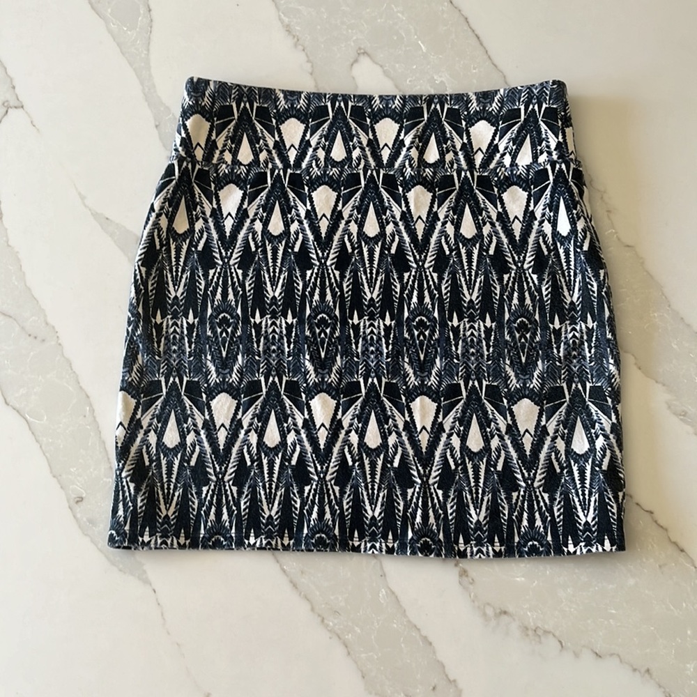 American Eagle Outfitters Body Contour Skirt S
